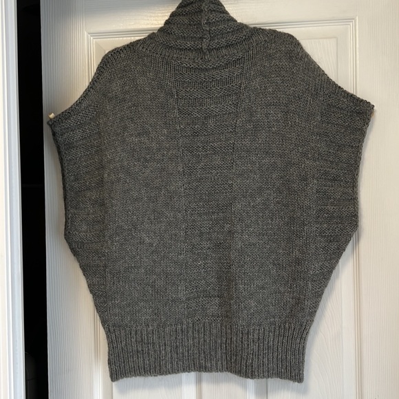 Maryline Italian Charcoal Gray Mohair Blend Cable Knit Cowl Neck Vest Sweater - Picture 3 of 14